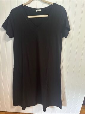 dylan Black V-Neck Tunic Top